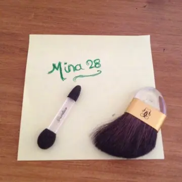 Pinceaux maquillage, Guerlain