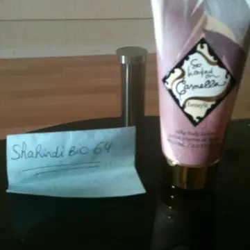 lotion soyeuse de corps carmella BENEFIT, Benefit