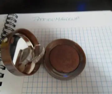 Fard à paupières, Bourjois