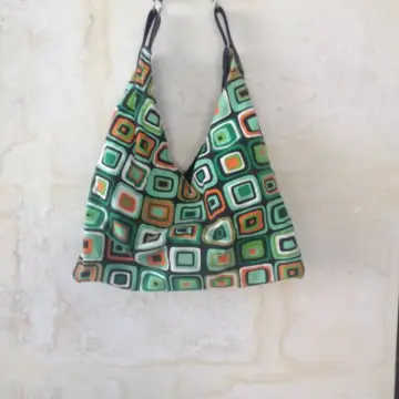 Sac forme V, Inconnue