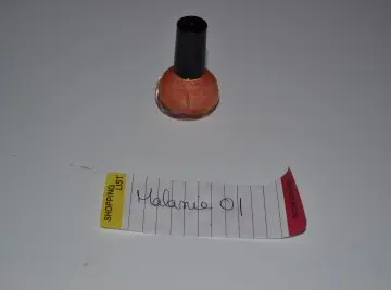 Vernis orange avec paliette, Sephora