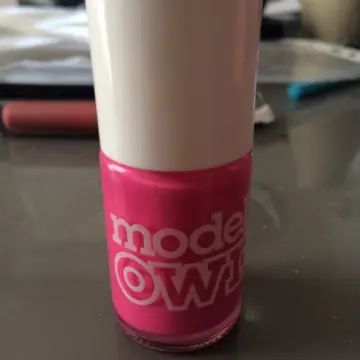 Vernis rose, Models Own