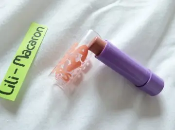 BabyLips "Peachy Kiss", Gemey Maybelline