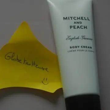 Lait corporel, Mitchell and Peach