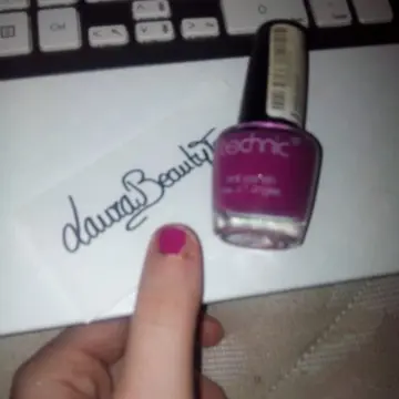 vernis a ongles, Technic