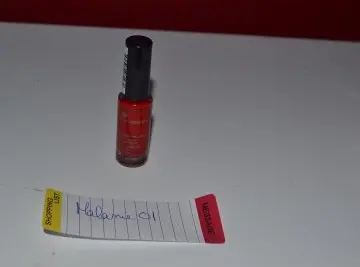 Vernis rouge, Yves Rocher