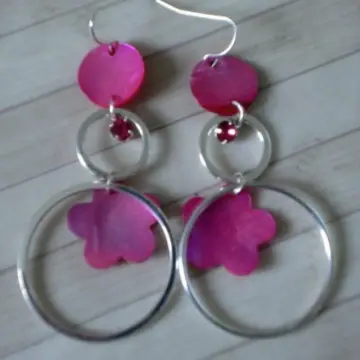 Boucles d'oreilles Fleurs rose, Inconnue