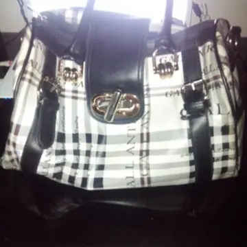 sac a main, Inconnue