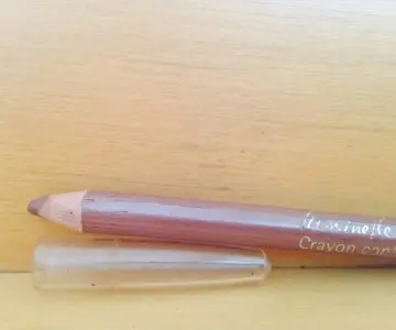 Crayon contour lèvres, Yves Rocher