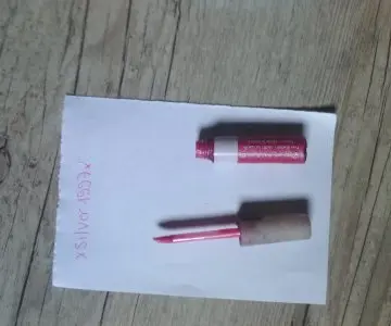 glosse rose, Inconnue