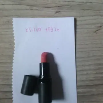 rouge a levre, Inconnue
