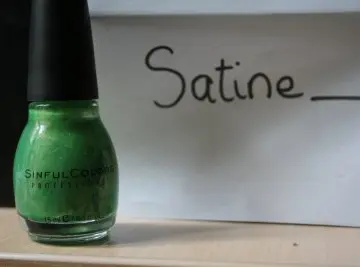 Vernis vert pomme Sinful Colors, SinfulColors