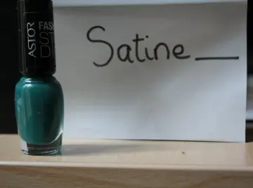 Vernis bleu canard Astor, Astor