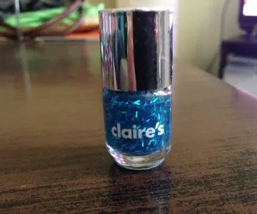 vernis bleu, Claire's