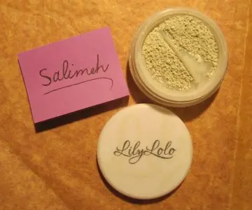 Mineral cover up, Lily Lolo