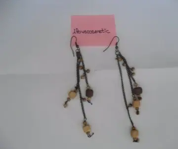 Boucle d'oreille, Inconnue