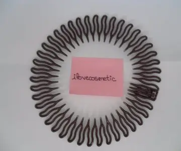 Accessoire cheveux, Inconnue