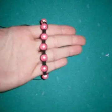 Bracelet Shamballa, Inconnue