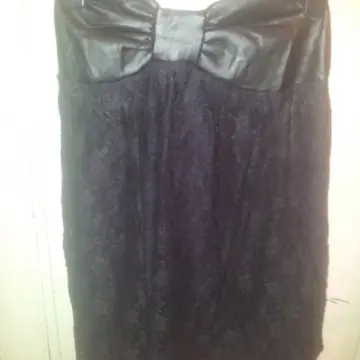 bustier noir noeud neuf, Inconnue