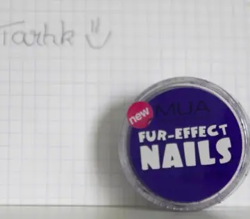 Poudre effet velours pour ongles, Makeup Academy / MUA