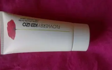 Crème douche lactée Flower By Kenzo, Kenzo