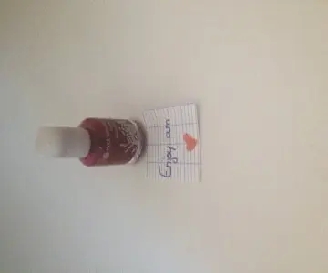 Vernis bordeau, Yves Rocher