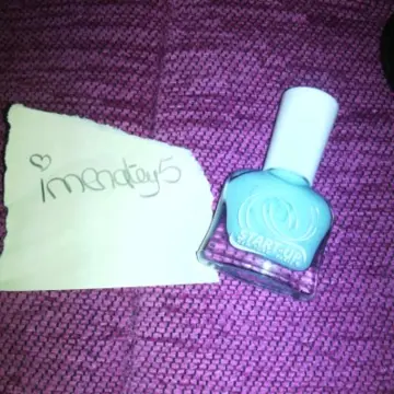 vernis vert clair, Start up
