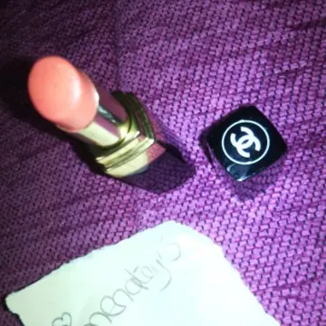 rouge a lèvres rose léger, Chanel
