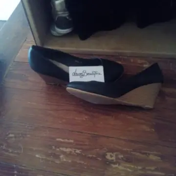 chaussures compensées, Inconnue