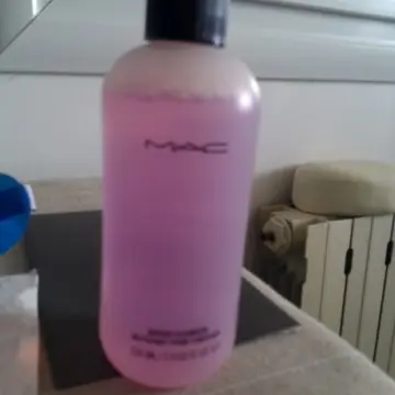 Nettoyant pinceaux mac, MAC Cosmetics