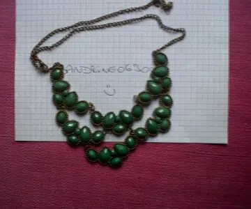 Collier Forever 21, Forever 21