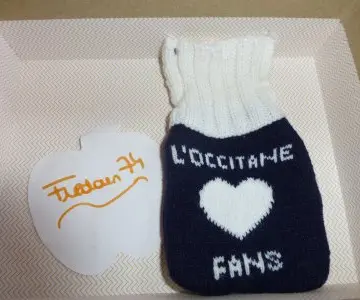 pochette fan occitane, L'Occitane en Provence