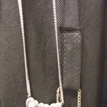 collier coeur, Inconnue