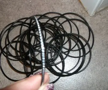 bracelets noirs avec strass, Inconnue