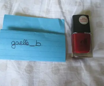 Vernis rouge, Elf
