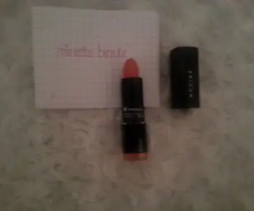 rouge a levres, Nocibé
