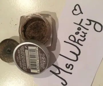Fard à paupières, L'Oréal