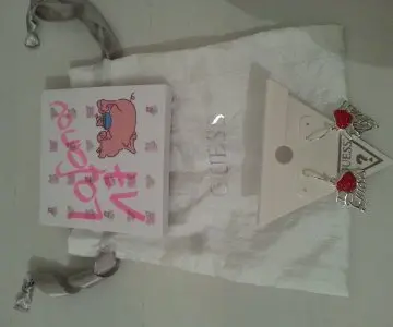 Boucles d'oreilles, Guess