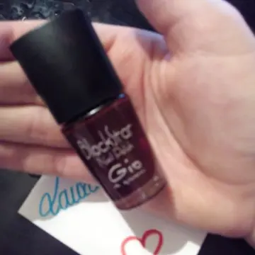 vernis a ongles, Giovanni
