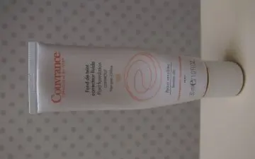 Fond de teint, Avène