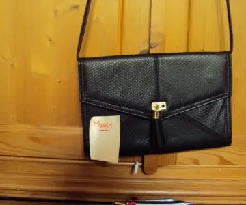pochette noire effet python, H&M