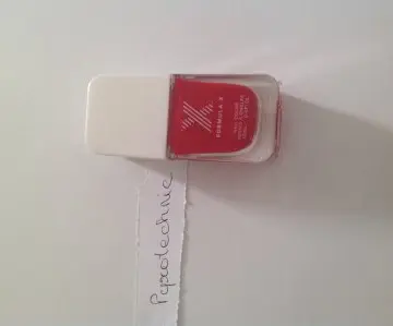 Vernis rouge, Formula X