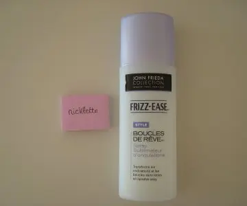 Frizz ease Spray sublimateur d, John Frieda