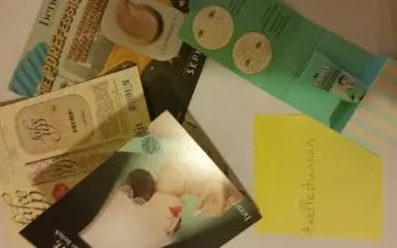 Lot d'échantillons de benefit, Benefit