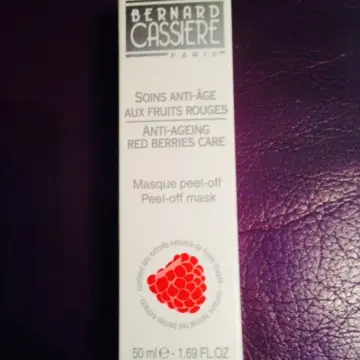 Soins Anti age aux fruits rouges, Bernard Cassière