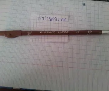 Eye et lip liner, Vera valenti