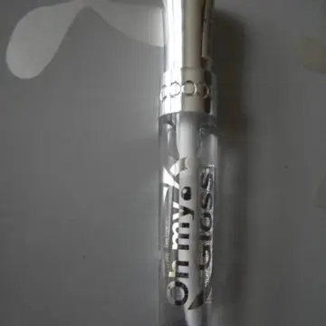 Gloss noix de coco, Make Me Up