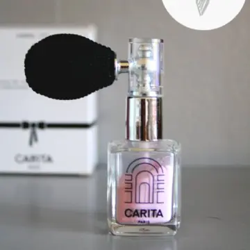 Voile de poudre parfumée, Carita