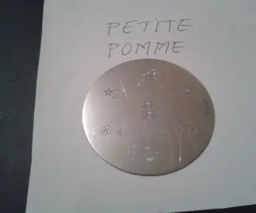 plaque stamping Konad, Konad