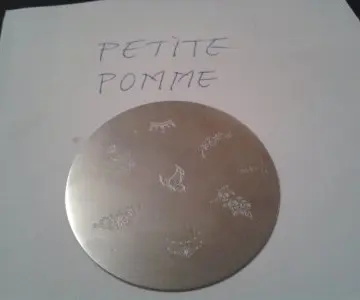 plaque stamping Konad, Inconnue